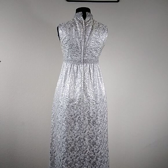 Vintage Handmade Formal Silver And Cream Dress Size S/M Approximate - Picture 5 of 16